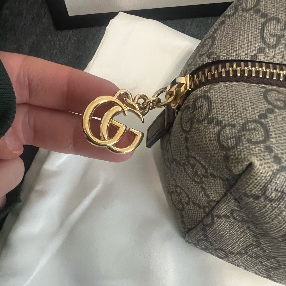 SOLD ‼️ Gucci Ophidia GG Coated Canvas Cosmetic Pouch - Picture 4 of 14